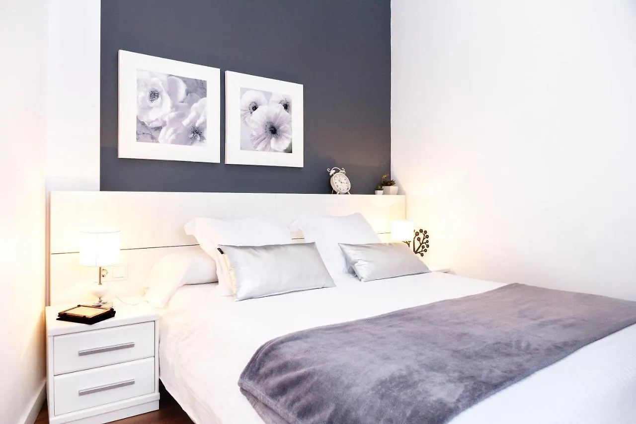 Feelathome Poblenou Beach Apartments Barcelona Spain