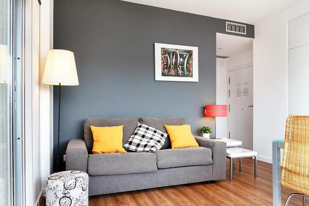 Feelathome Poblenou Beach Apartments Barcelona 0*,