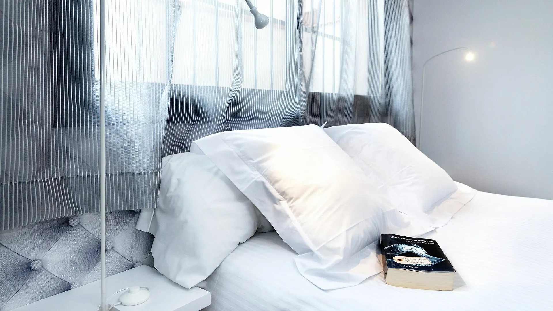 Feelathome Poblenou Beach Apartments Barcelona Spain
