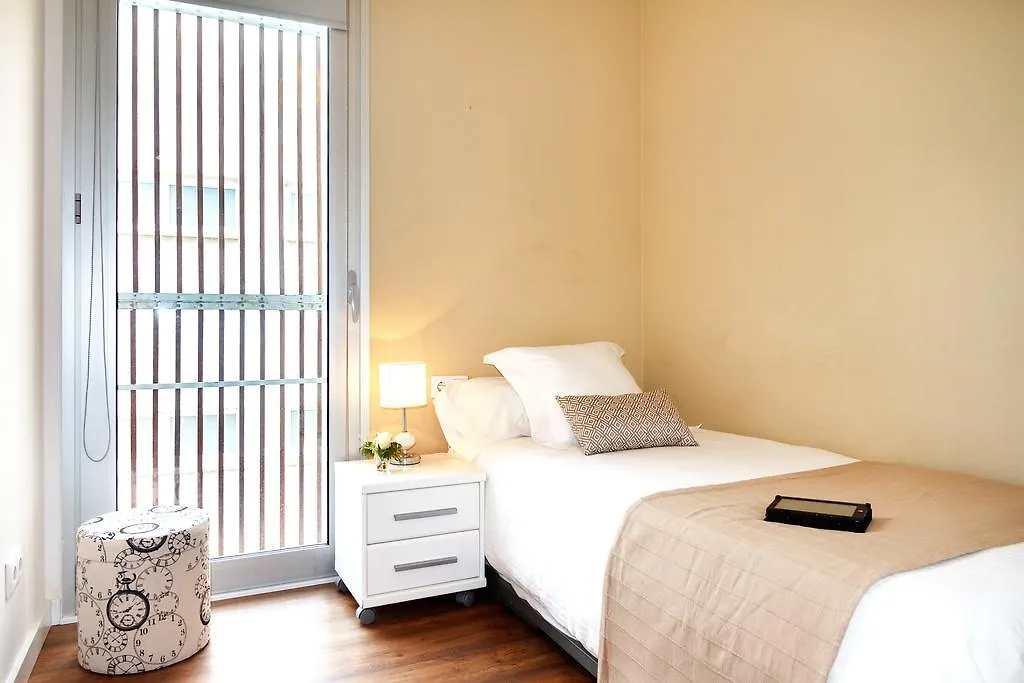 Feelathome Poblenou Beach Apartments Barcellona