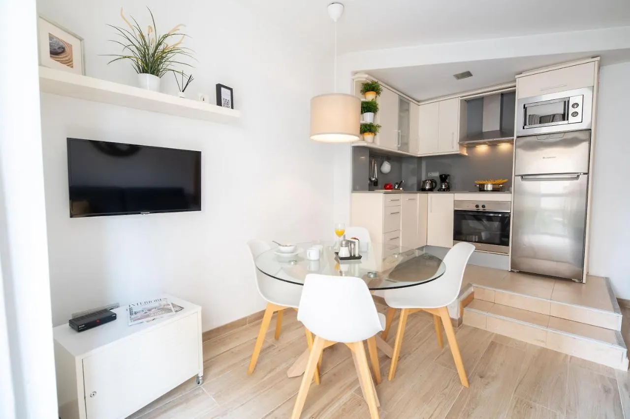 Feelathome Poblenou Beach Apartments Barcellona