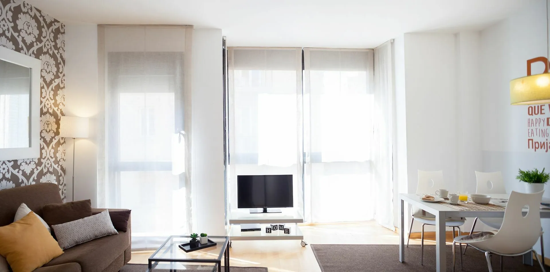 Feelathome Poblenou Beach Apartments Barselona İspanya