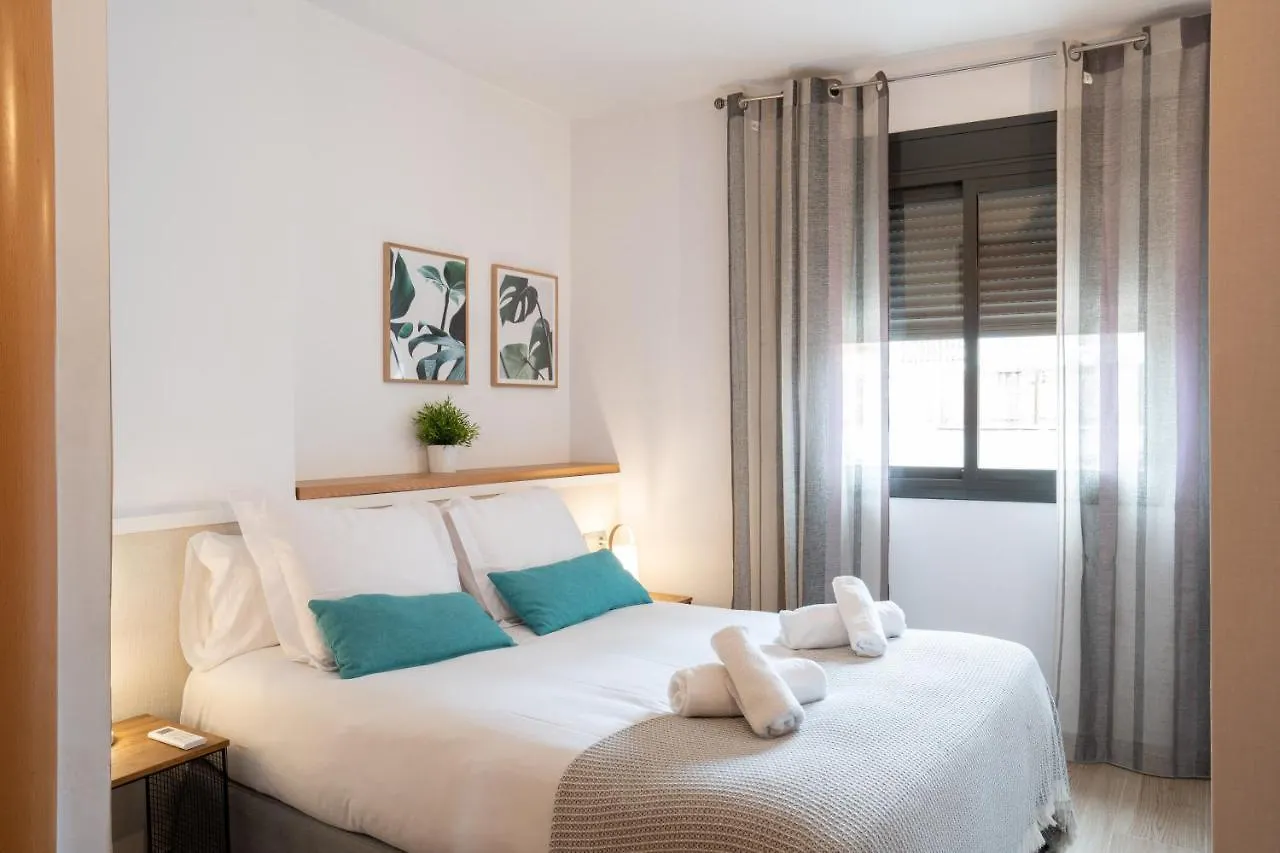 Feelathome Poblenou Beach Apartments Барселона Испания