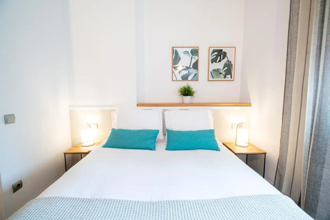 Feelathome Poblenou Beach Apartments Барселона 0*,