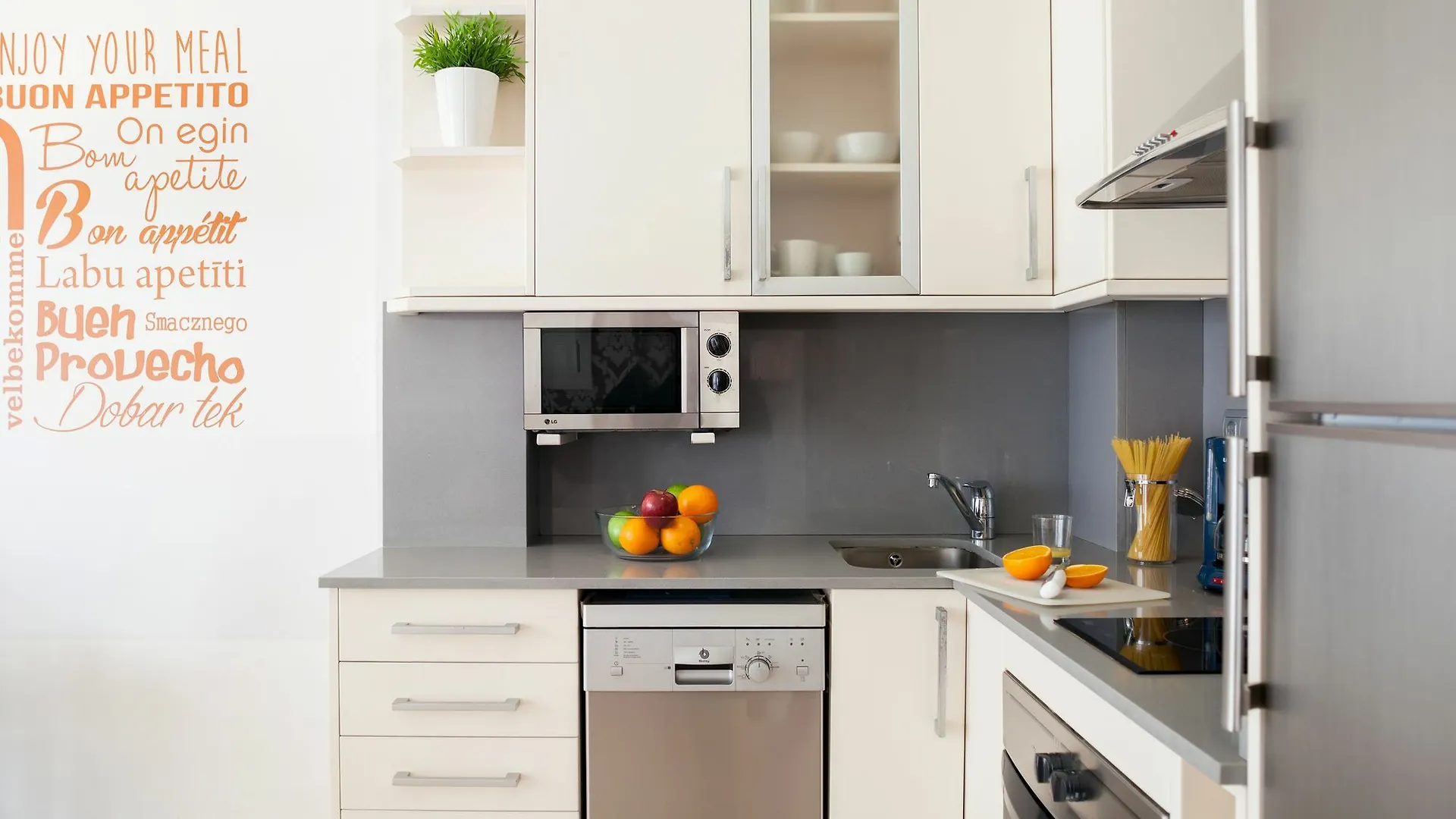 Feelathome Poblenou Beach Apartments Барселона